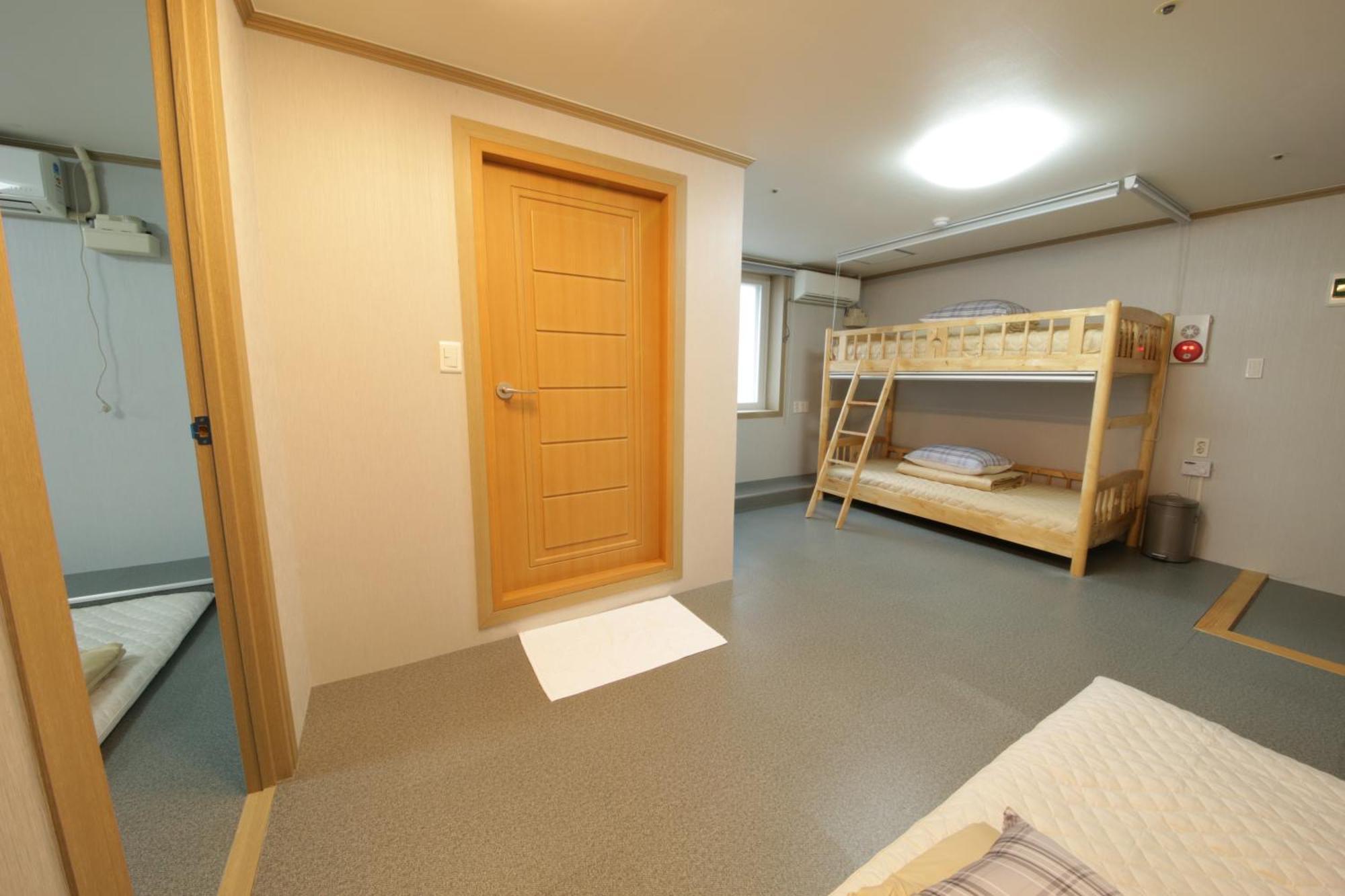 Hostel Mihojae Busan Rum bild